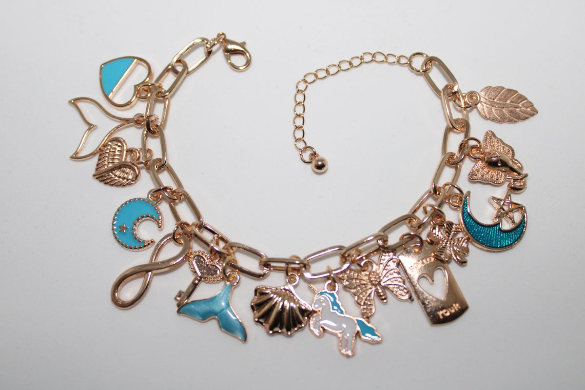 Pretty Little Charms | Freestyle Charm Bracelets